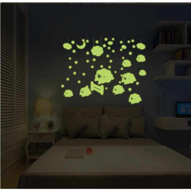 Decal trang trí tường - Cừu Con Đáng yêu - DẠ QUANG