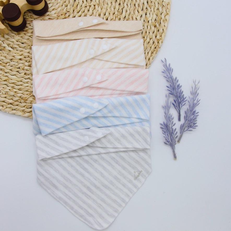 SET 2 YẾM TAM GIÁC COTTON MUSLIN GIỮ ẤM CỔ COMFYBABY (katydang)