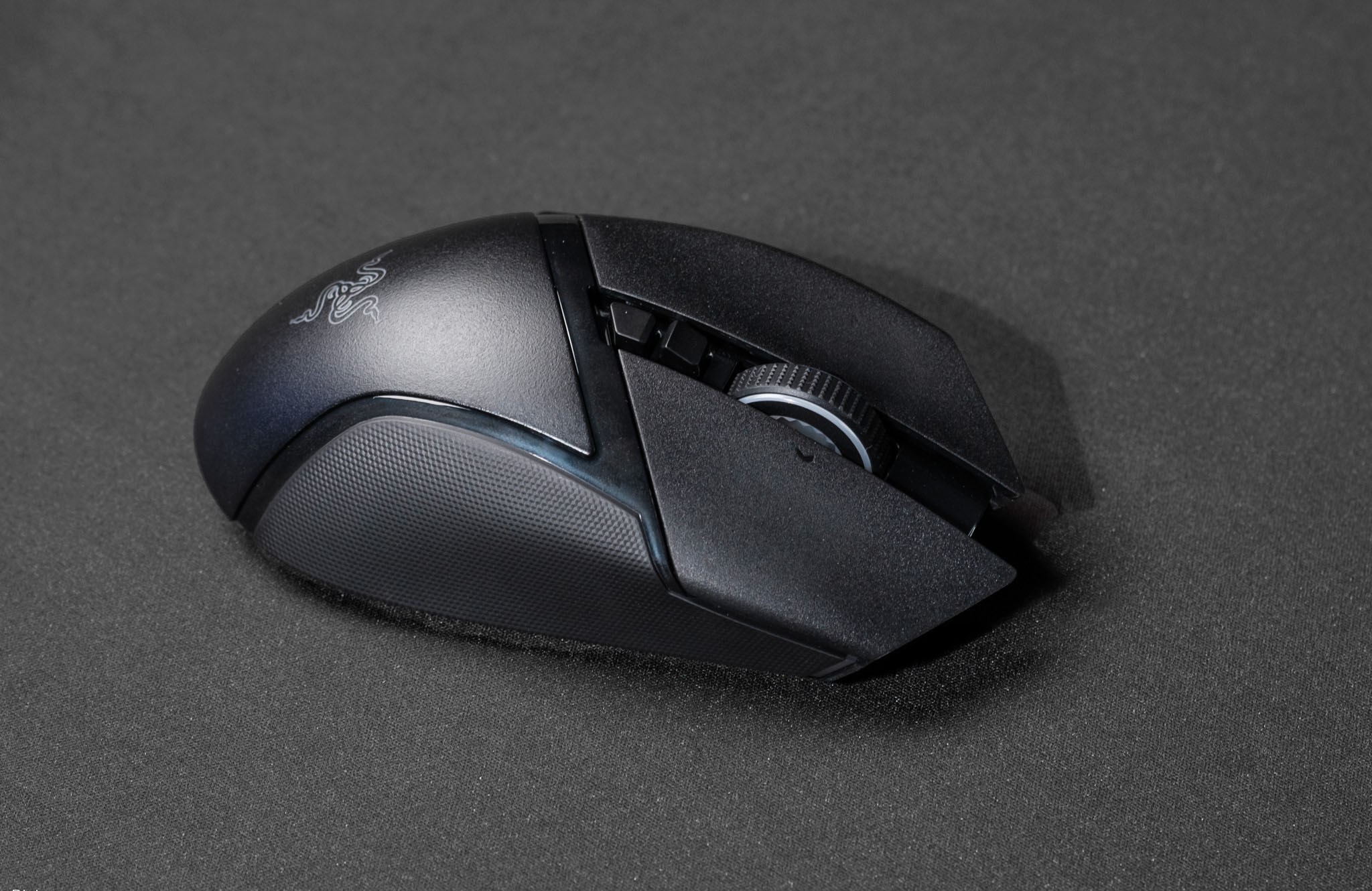 Chuột không dây Razer Basilisk V3 Pro-Ergonomic Wireless Gaming Mouse_Mới, hàng chính hãng