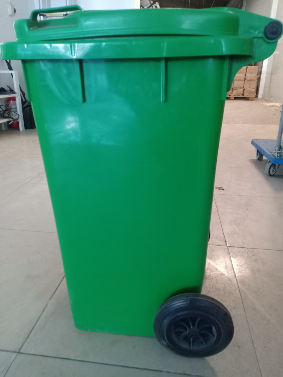 *SALE SALE SALE*THÙNG RÁC CÔNG CỘNG, THÙNG RÁC NHỰA 240L