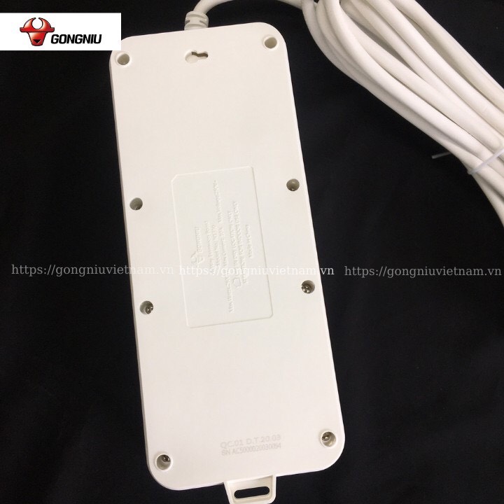 Ổ Cắm Điện Gongniu 6 Ổ Đa Năng 1 Công Tắc – Công Suất 10A/250/2500W – Trắng – Hàng Chính Hãng