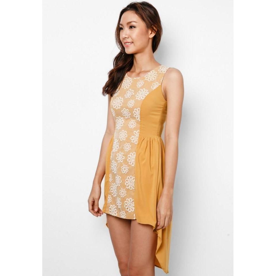 Đầm Mullet phối ren thêu