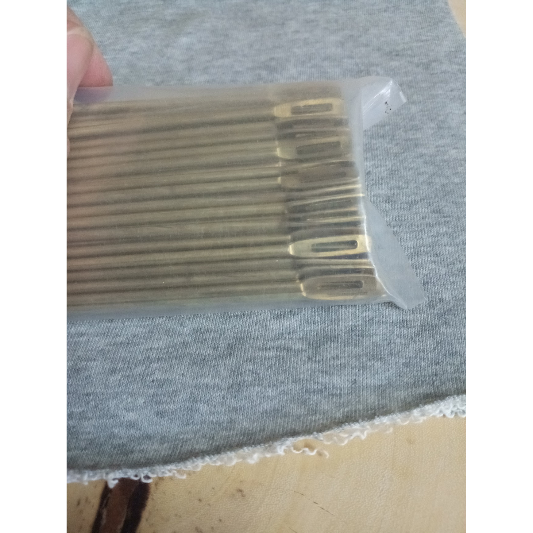 COMBO 100 CÂY LẸM THAU MAY BAO BÌ.Phụ kiện máy may,thêu,vắt sổ.