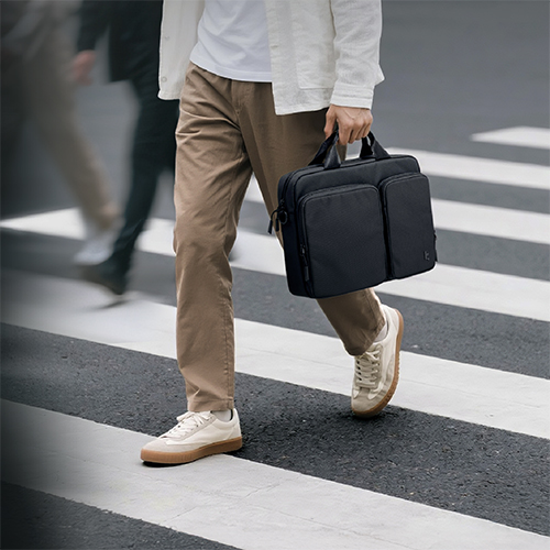 Túi đeo chéo Tomtoc Navigator-A33 Laptop Shoulder Bag Laptop - Hàng chính hãng