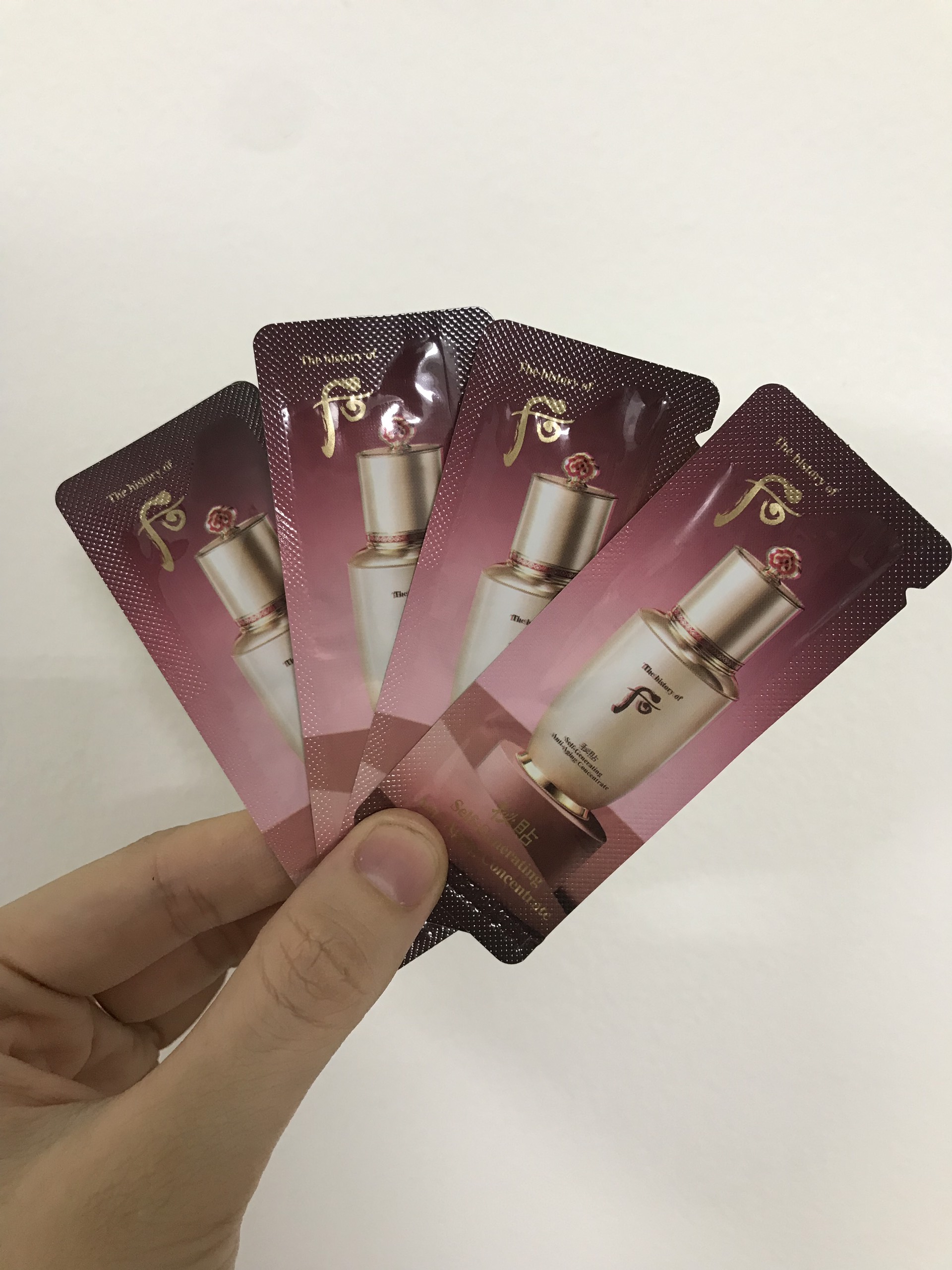 Combo 30 gói Tinh chất tự sinh chống lão hóa Whoo Bichup Self-Generating Anti-Aging Concentrate 1ml