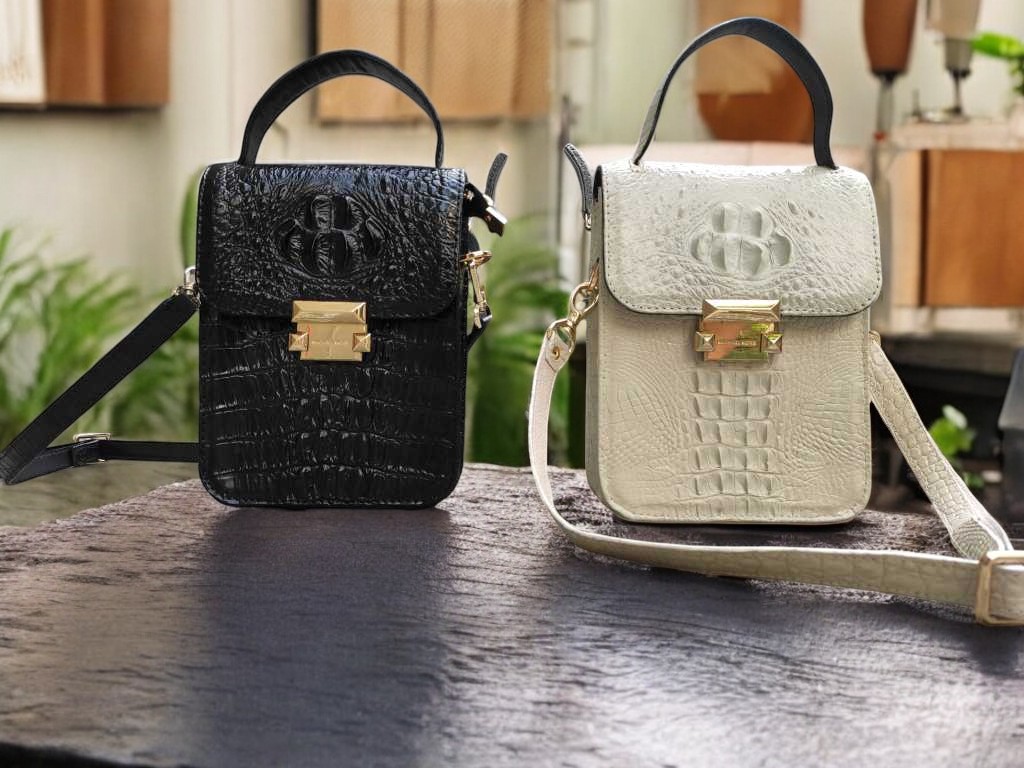 Túi chữ nhật Da cá sấu. Thiết kế đơn giản cho khách thích đổi kiểu!