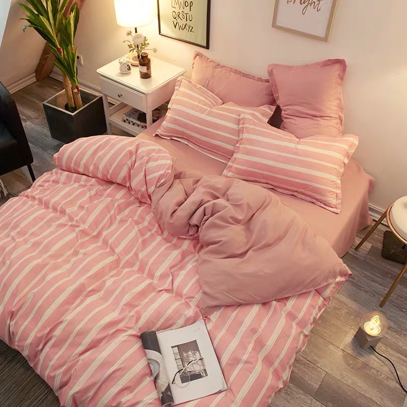 Bộ chăn ga gối Poly cotton PL1 - Kẻ trắng hồng - Tặng 1 móc khóa Houston