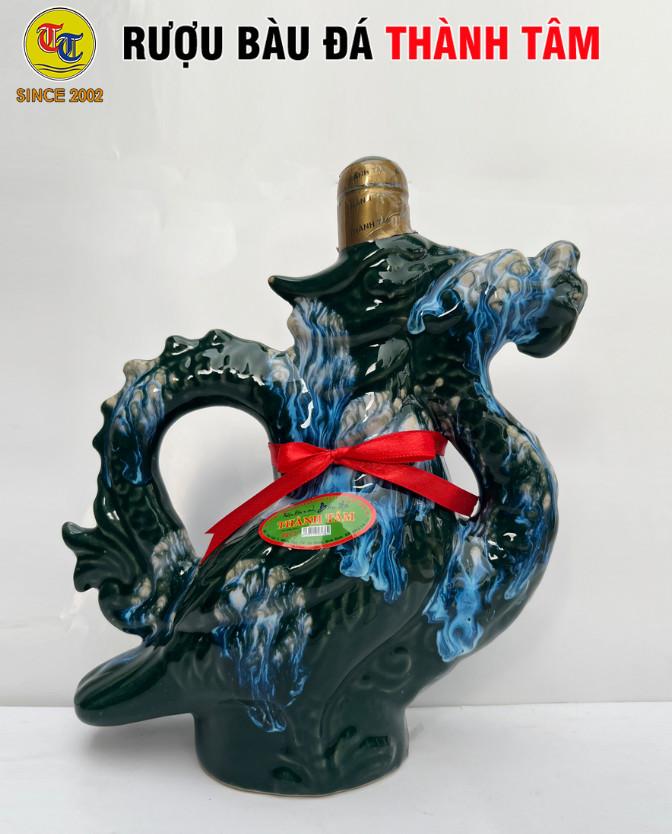 Đặc Sản Bình Định - Rượu Bàu Đá Thành Tâm Thuyền Chim Đậu Xanh (Màu xanh rêu) 700ml - OCOP 3 Sao
