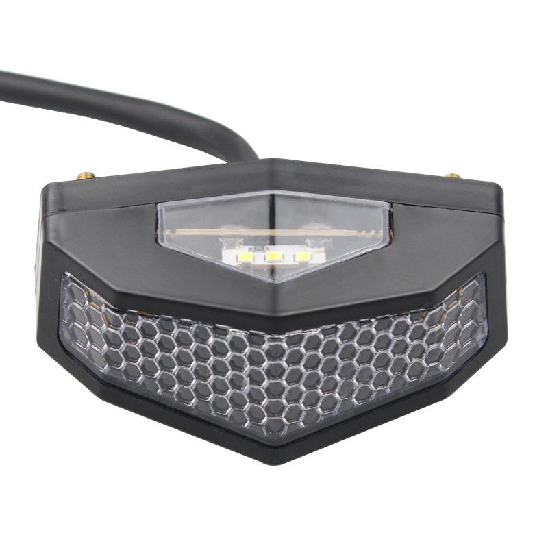 Đèn hậu phanh xe máy đặc biệt đèn lái lái tích hợp đèn LED phanh sau sửa đổi đèn tín hiệu