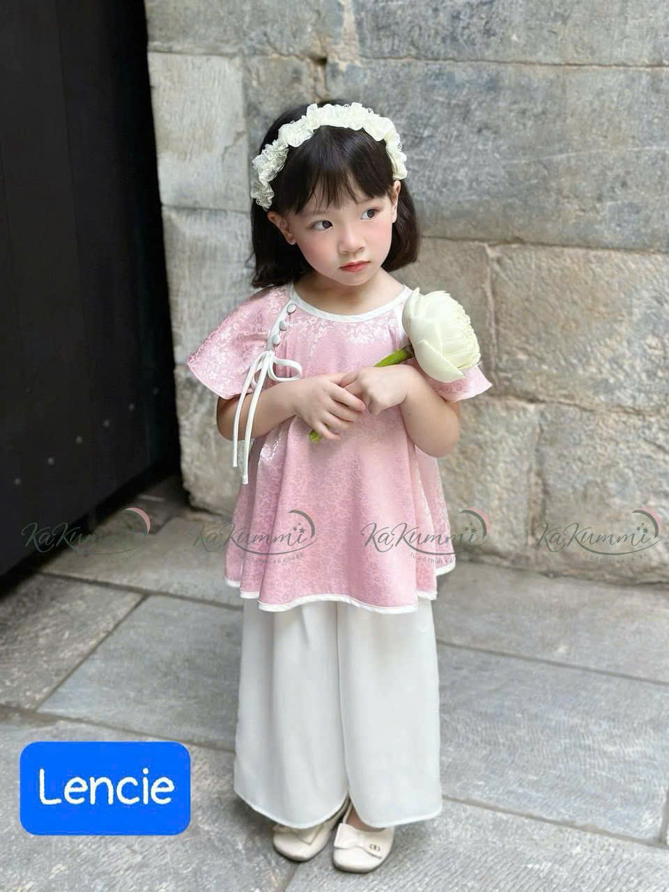 Bộ bà ba pháp phục gấm cho bé gái diện lễ tết biểu diễn đẹp từ 10-40kg hàng thiết kế