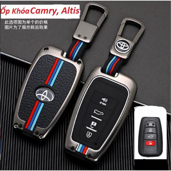 Ốp Khóa Toyota Camry, Altis, Corolla Cross 2020-2022 Hợp Kim Metal Cao Cấp Chống Gỉ