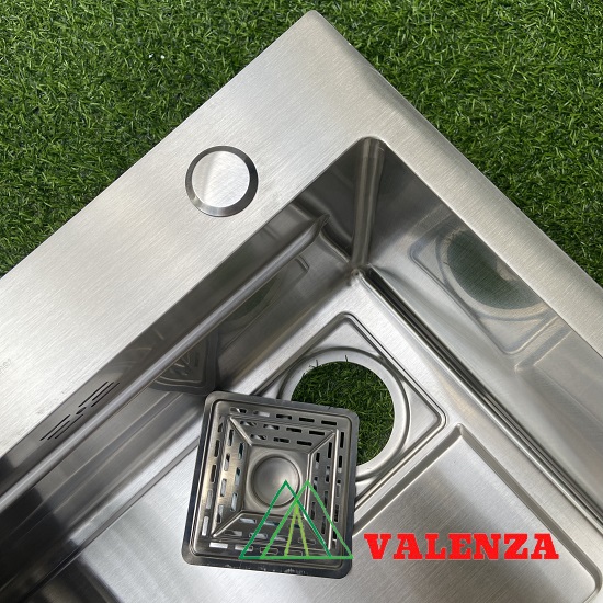 Combo chậu rửa chén bát 1 hố lớn Valenza 7846 inox sus304 chuẩn 100% kèm vòi rửa bát rút dây Valenza sus304, bộ xả to ngăn mùi, khay inox kín-TẶNG BÌNH NƯỚC RỬA CHÉN