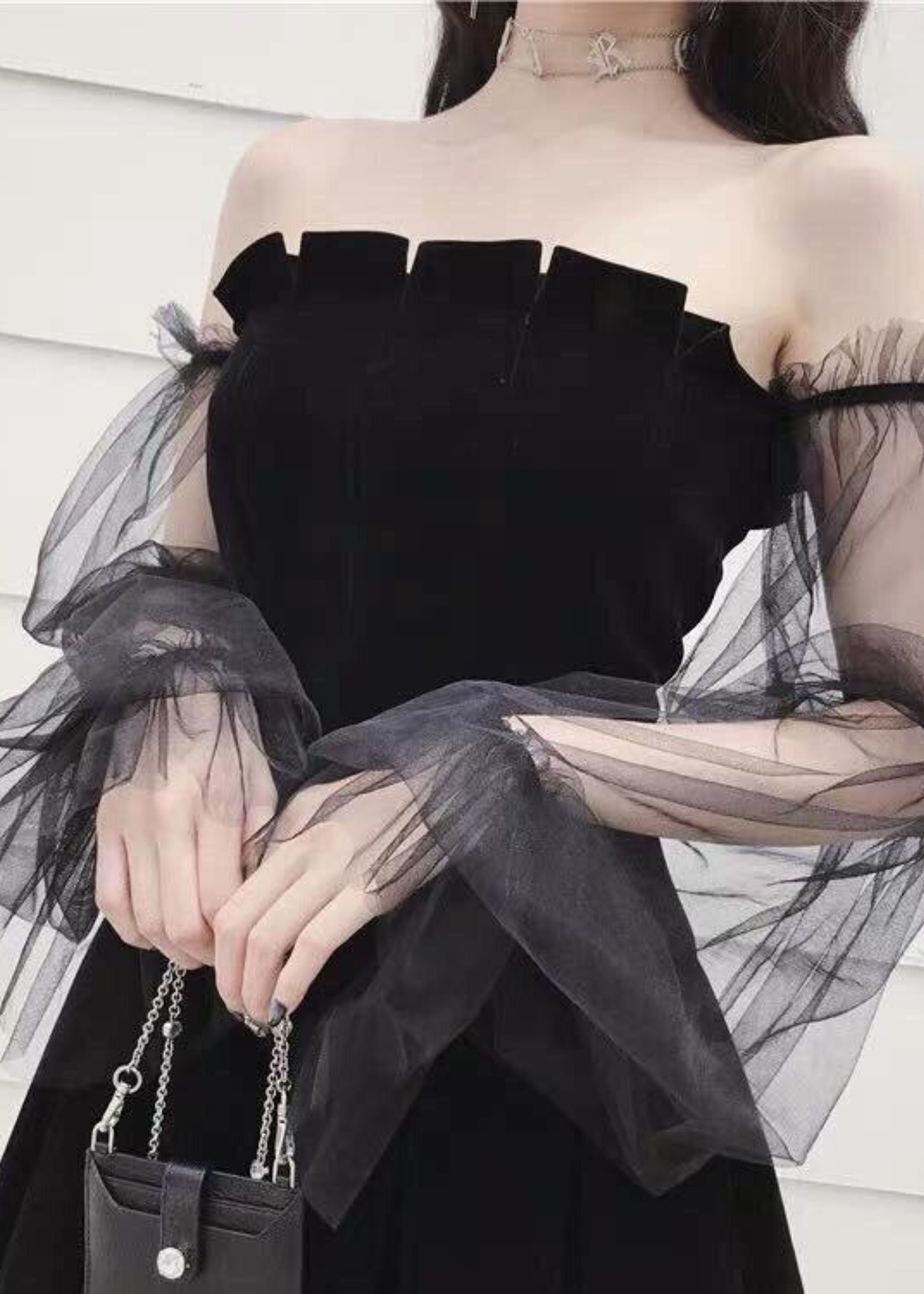 Đầm Nữ Trễ Vai Tay Phối Lưới Thời Trang