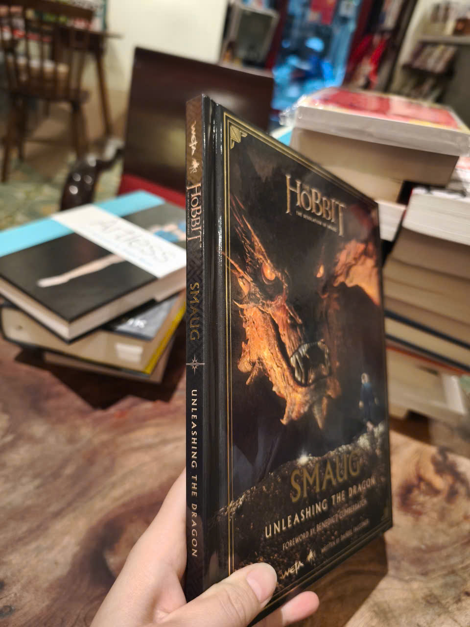 Sách - Smaug: Unleashing the Dragon (The Hobbit: the Desolation of Smaug) by Daniel Falconer