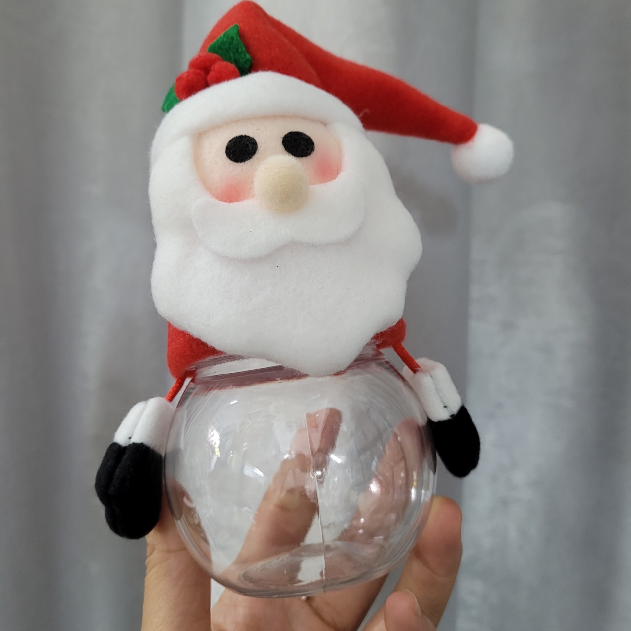 Hộp đựng bánh kẹo giáng sinh hình ông già Noel