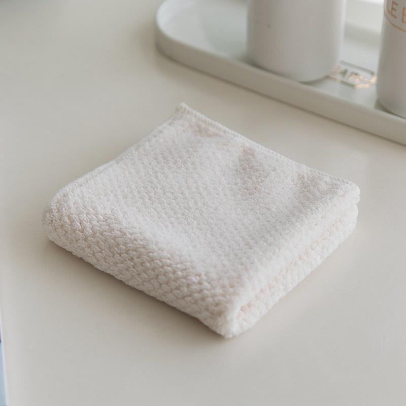 Khăn mặt sợi Microfiber cao cấp mềm mịn, bông xốp thấm hút số 1 kích thước 30x30cm Bobia