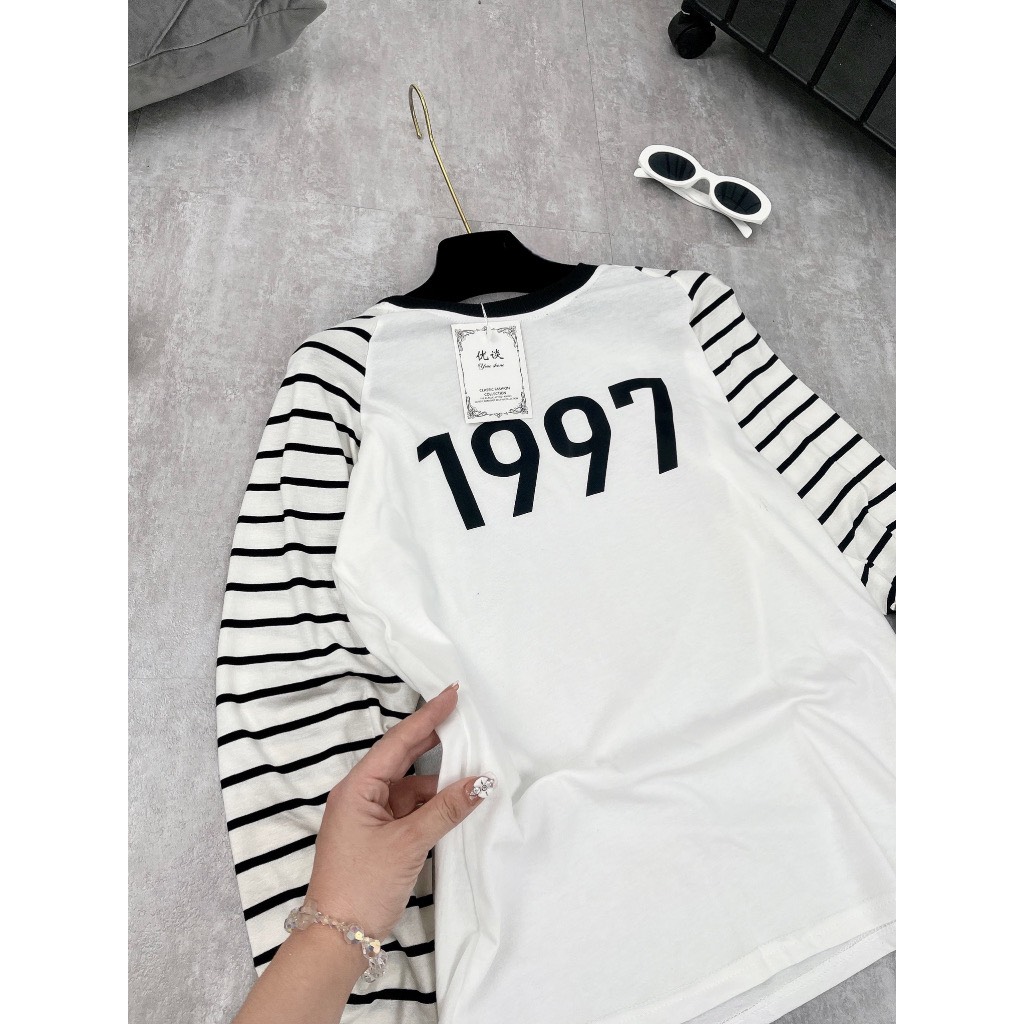 Áo Thun Nữ Tay Phối Kẻ 1997 Dáng Thụng Cổ Tròn In Hình