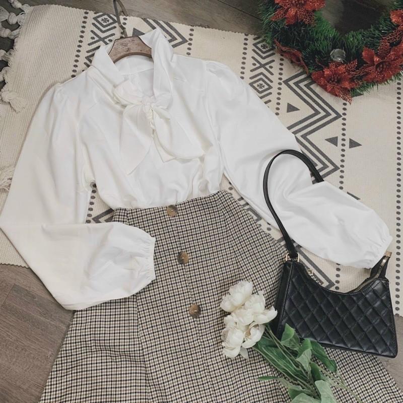 030-SET ÁO TRẮNG CỘT KÈM ĐẦM NÚT GỖ