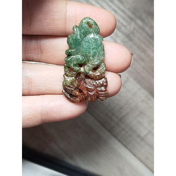 2500- L ĐÁ JADE KHÔNG NHUỘM MÀU nhiệt nhẹ