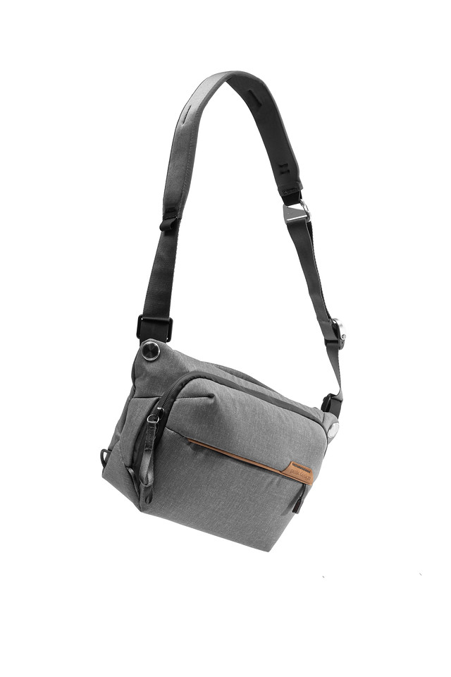 Túi Đeo Máy Ảnh Peak Design Everyday Sling v2 - 6L/ 3L/ 10L - Xám nhạt - Hàng chính hãng