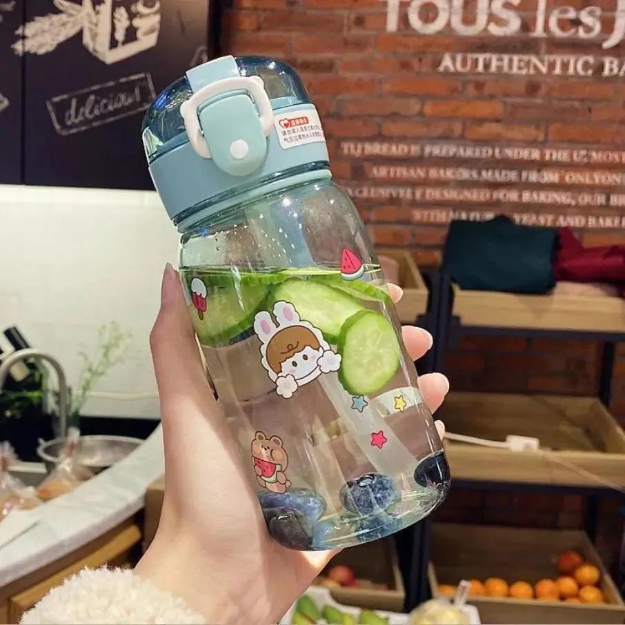 Giao hàng nhanh nắp bật lên cốc nước cống trà hoạt hình dễ thương đơn giản văn phòng dung tích lớn cốc nhựa không gian giá trị cao cốc sinh viên đi kèm cốc