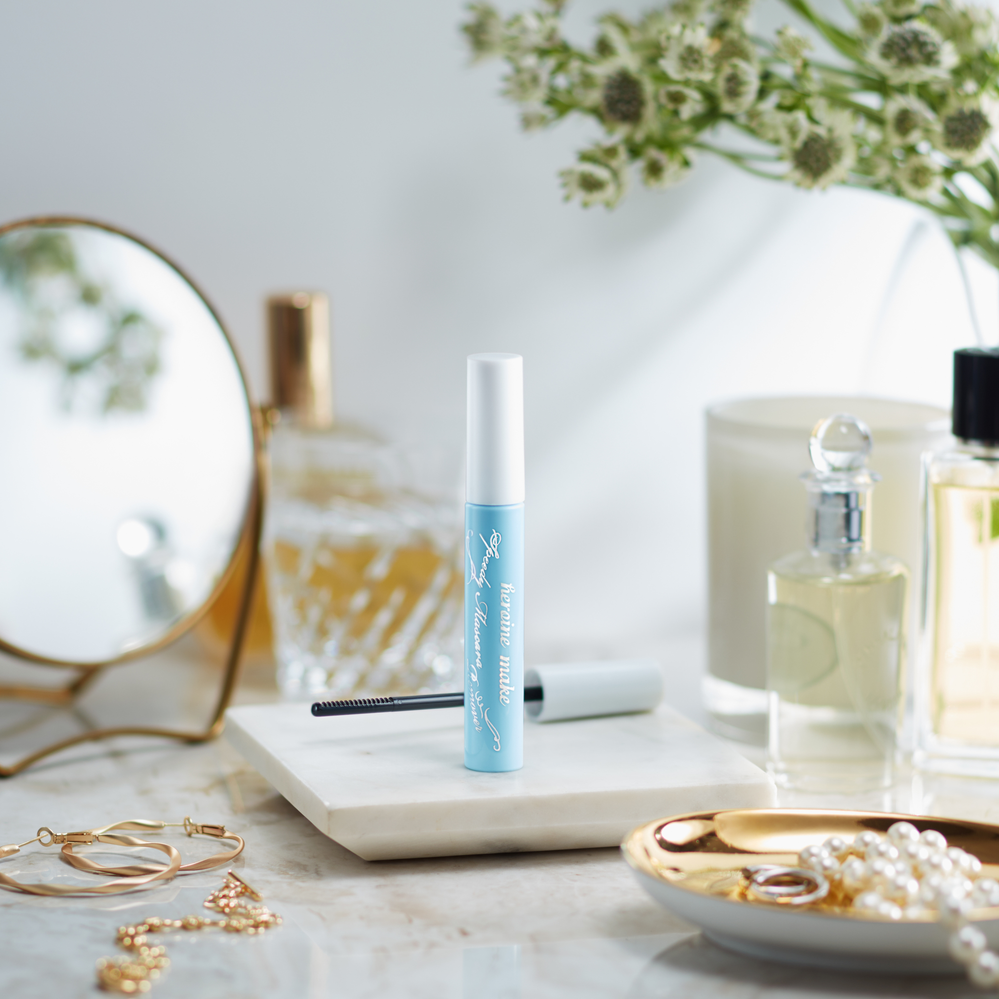 Tẩy Trang Và Làm Sạch Nhanh Làn Mi Kissme Heroine Make Mascara Remover (6.6ML)