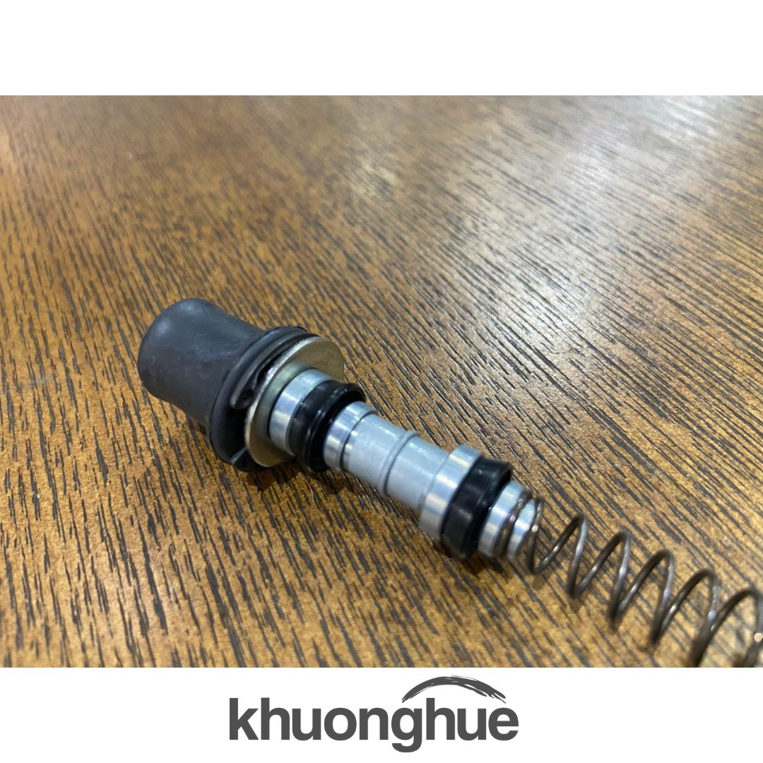 Cuppen xilanh phanh dầu heo trên của Nouvo chính hãng Yamaha