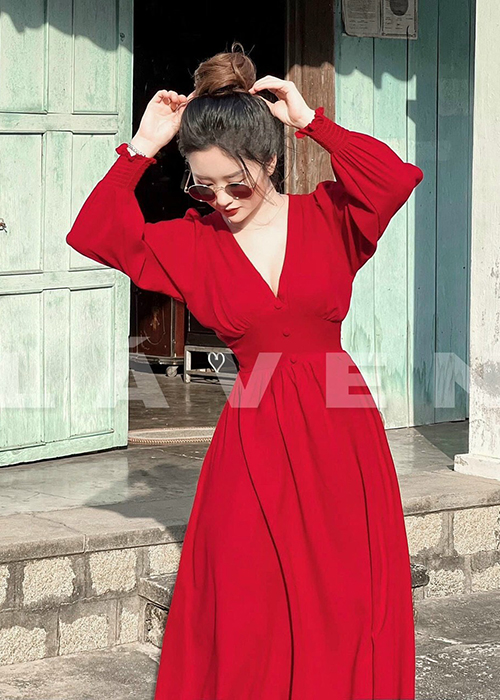 Đầm Maxi Voan Dài Tay Đính Nút Bọc Cổ V Thời Trang