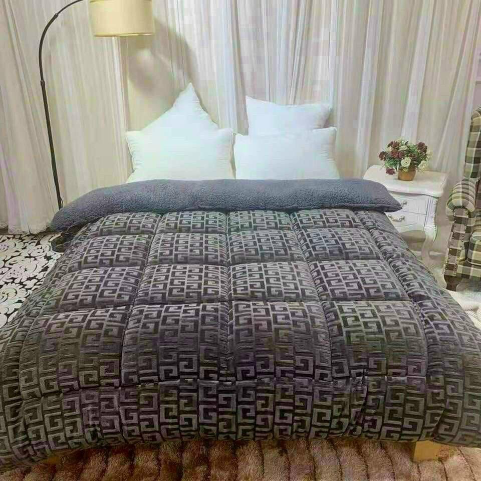 Chăn Cừu Chữ Vạn Loại A Trần Bông kt 2mx2m3 PP