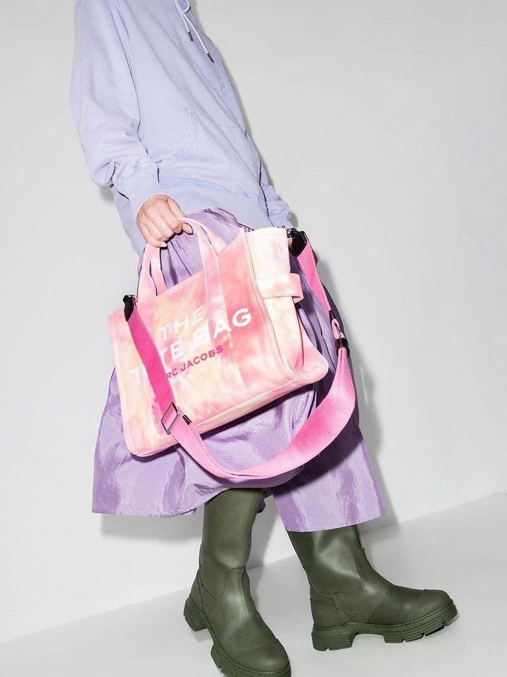 Túi Marc Jacobs Medium Traveler Tie Dye Cotton Canvas Tote Bag In Pink