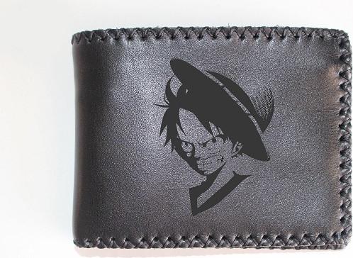 Ví Da Bò Nam Nữ Khâu Viền Khắc Hình Luffy