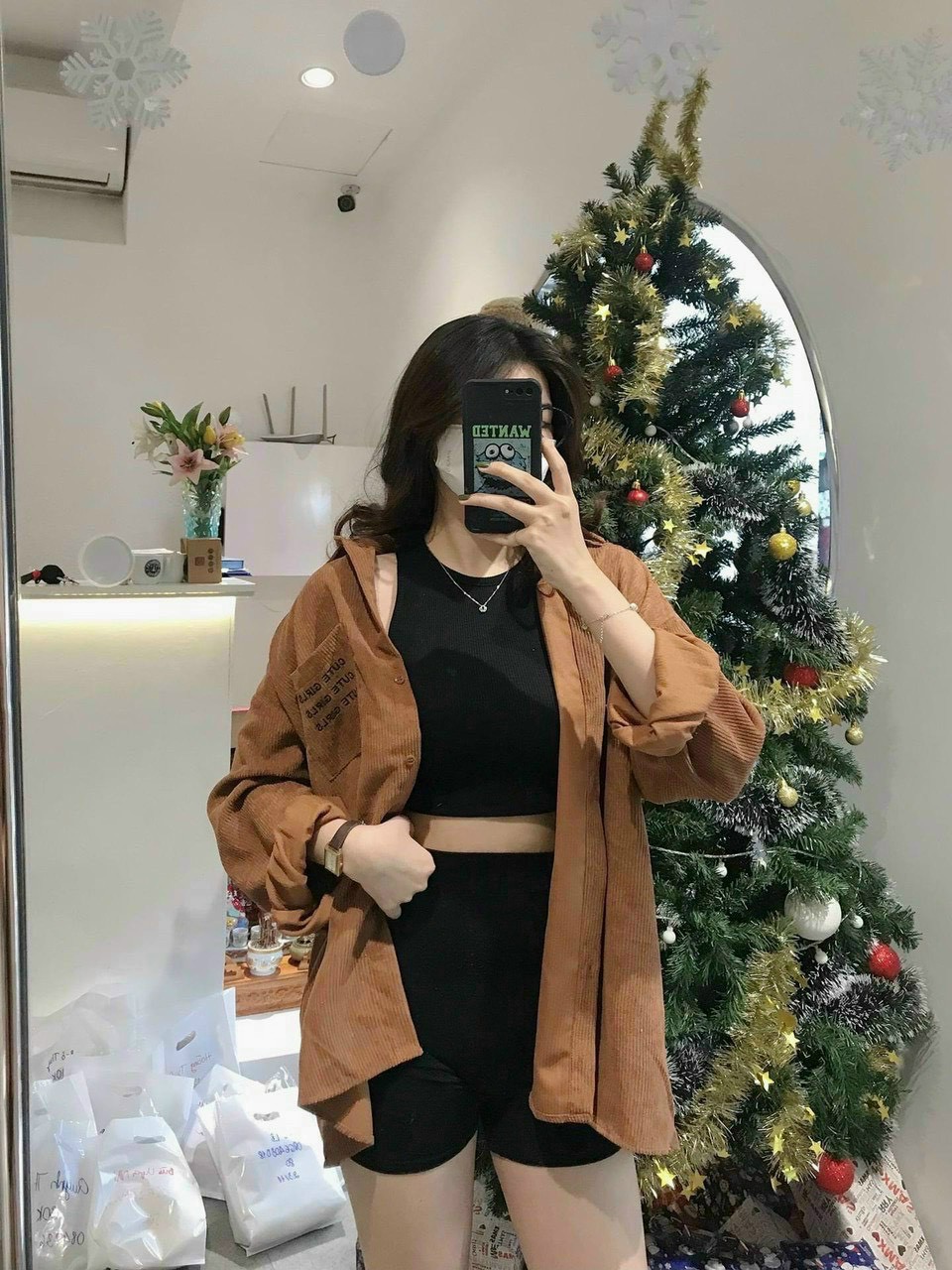 Áo sơ mi nhung gân có túi unisex nam nữ đều mặc đc, Áo Khoác Sơ Mi Nhung Gân Túi Đắp 2 Bên, Form Rộng Phối Nút BẤM Cực Đẹp Unisex Nam Nữ Ulzzang, Áo khoác Nữ Nhung Siêu Đẹp