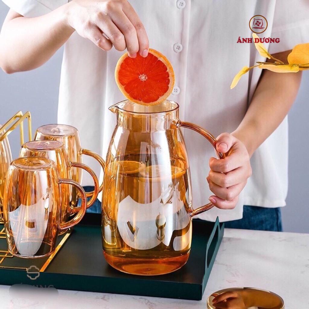 Bộ bình 6 cốc thủy tinh chịu nhiệt pha lê ánh vàng