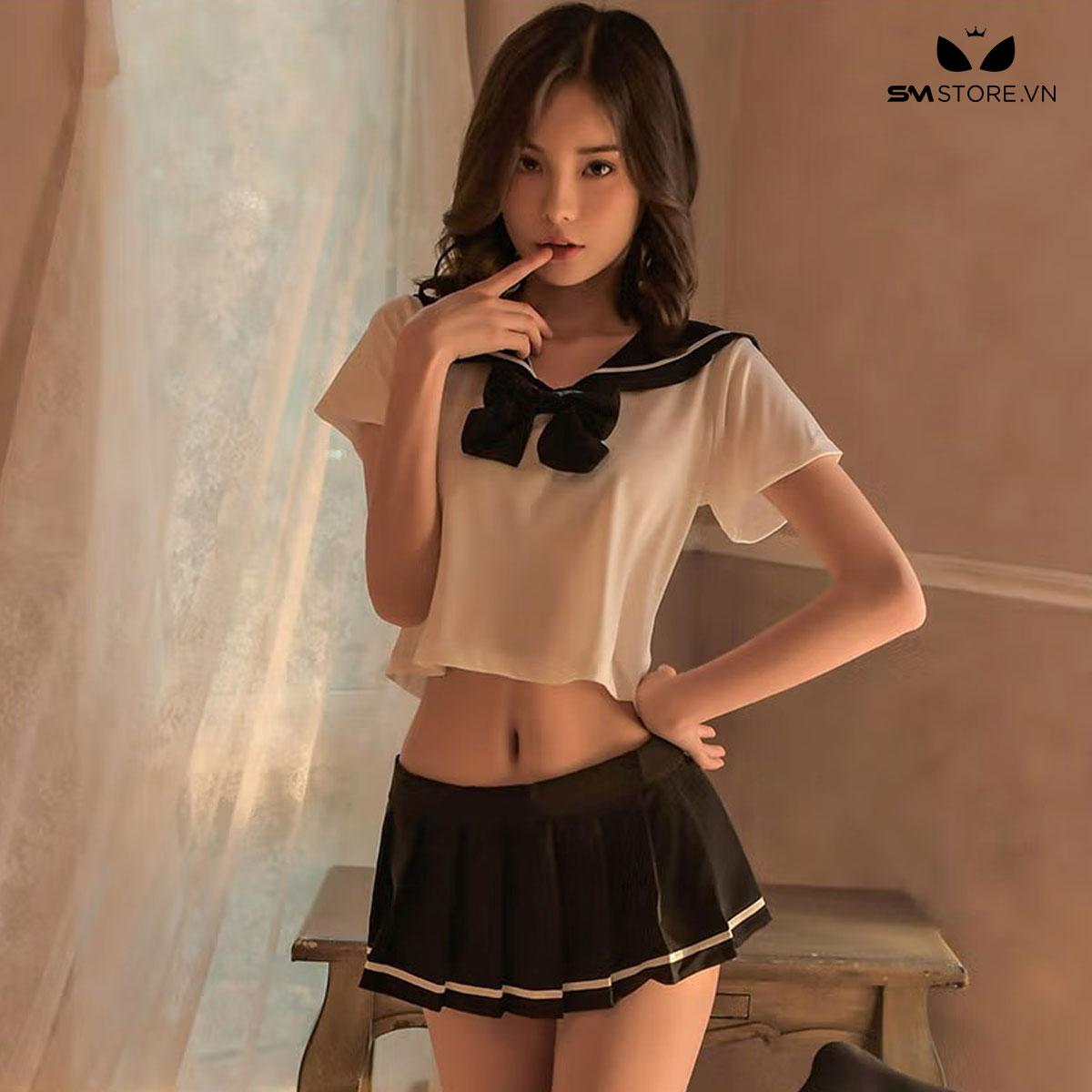 Bộ đồ ngủ cosplay nữ học sinh áo croptop với chân váy ngắn - SMS034