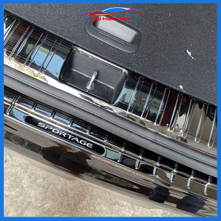 Ốp chống trầy cốp Sportage 2021-2022-2023 vân titan bảo vệ trang trí xe