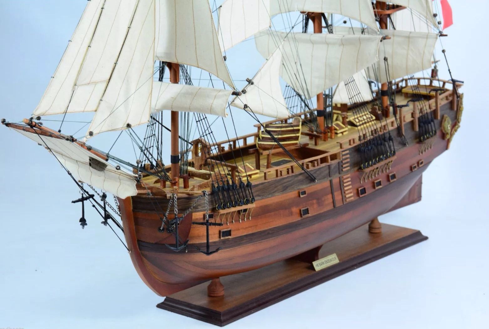 Mô hình thuyền buồm gỗ HMS Endeavour dài 90cm gỗ tự nhiên, lắp ráp sẵn, hàng xuất khẩu