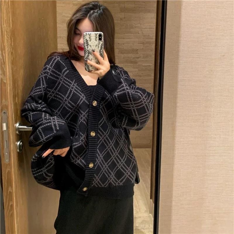 Áo khoác cardigan form rộng rãi cực phong cách