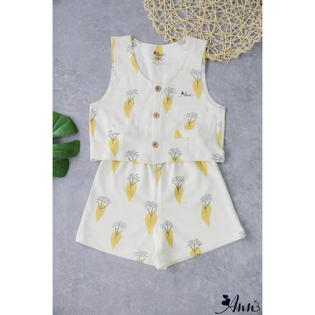Đồ bộ sát nách có thể phối với áo thun cho bé