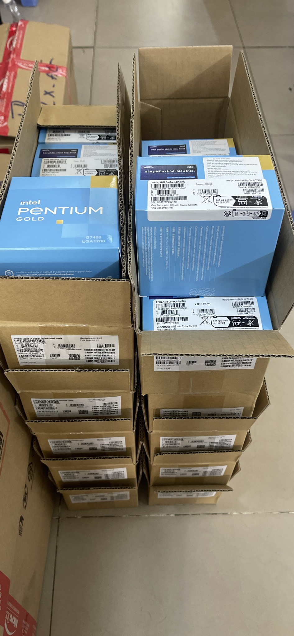 CPU Intel Pentium Gold G7400 3.7GHz (Socket 1700, 2 Nhân 4 Luồng 6MB 46W) - Hàng chính hãng (NEW BOX)