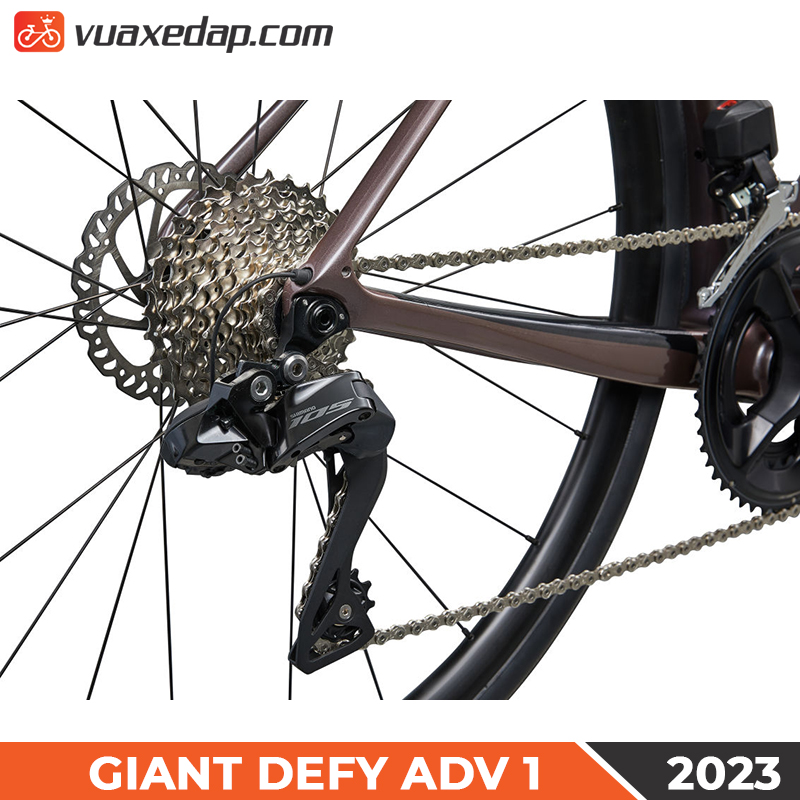 Xe đạp đua GIANT DEFY ADV 1 2023