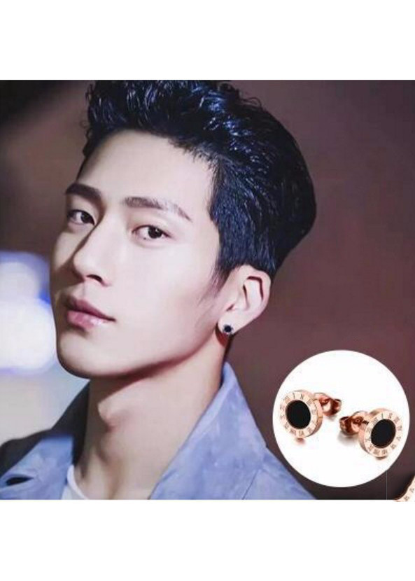Bông Tai Nam Hình Tròn Đen Khắc Số La Mã Chất Liệu Thép Titan Ko Rỉ TT 0553 - 1 Cặp