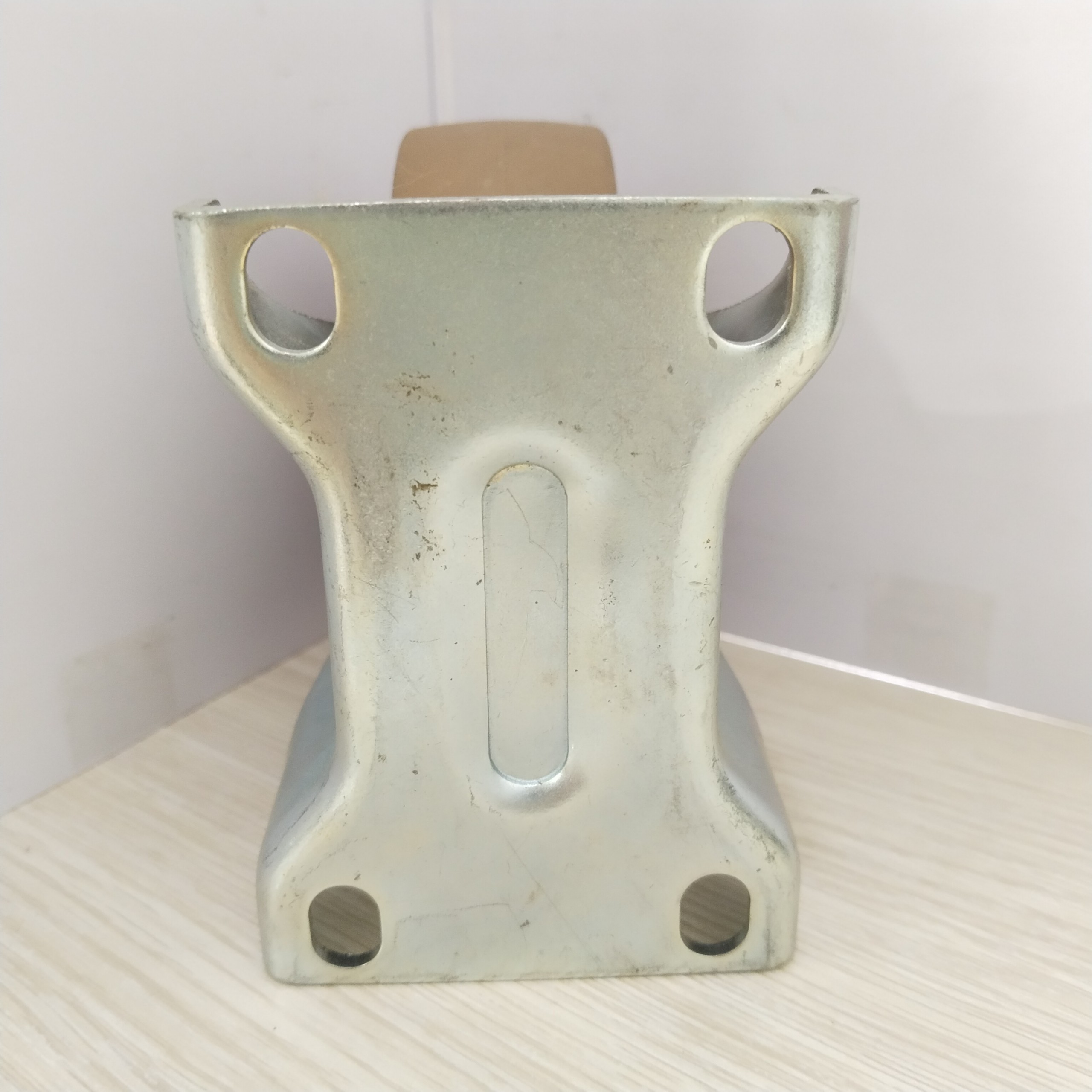 Bánh xe nhựa chịu nhiệt dành cho thiết bị Nung/ nướng/ hấp/ sấy - càng cố định - Thương hiệu Happy Move Thái Lan
