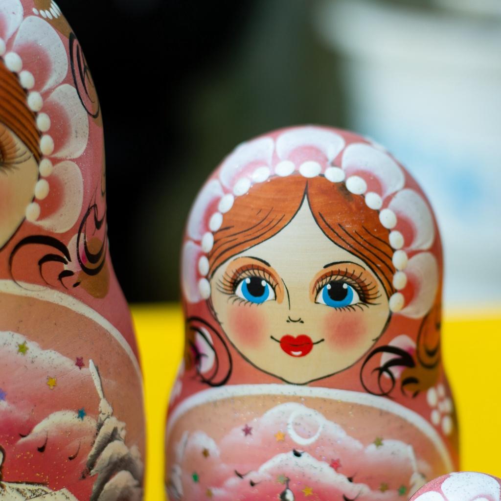 BỘ BÚP BÊ NGA MATRYOSHKA 7 LỚP 21CM "PHONG CẢNH MÙA ĐÔNG" MÀU HỒNG QUÀ LƯU NIỆM NGA CỰC ĐẸP