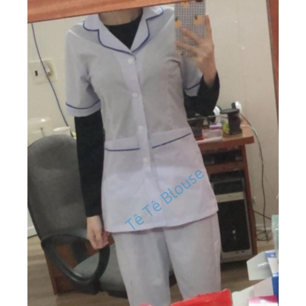 Áo Blouse cổ tròn viền xanh dương có đai eo lưng vải Lon dành cho điều dưỡng, y tá, dược sỹ, sinh viên y