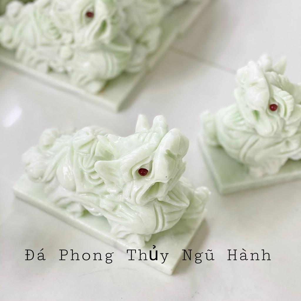 Cặp Tỳ Hưu Phong Thủy Đá Trắng Xanh Có Đế - Dài 15cm
