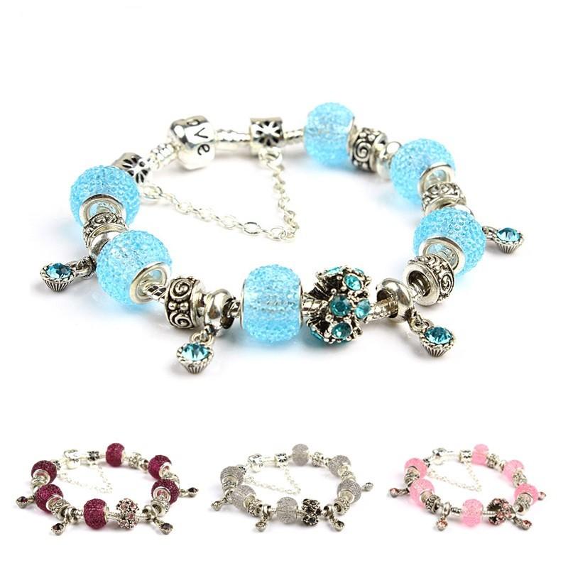 Vòng tay charm màu sắc