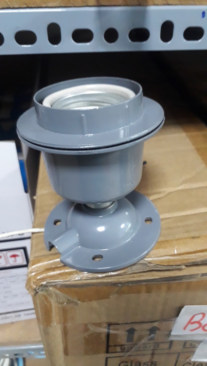 Đui đèn ly ngồi công nghiệp đuôi E27 và E40
