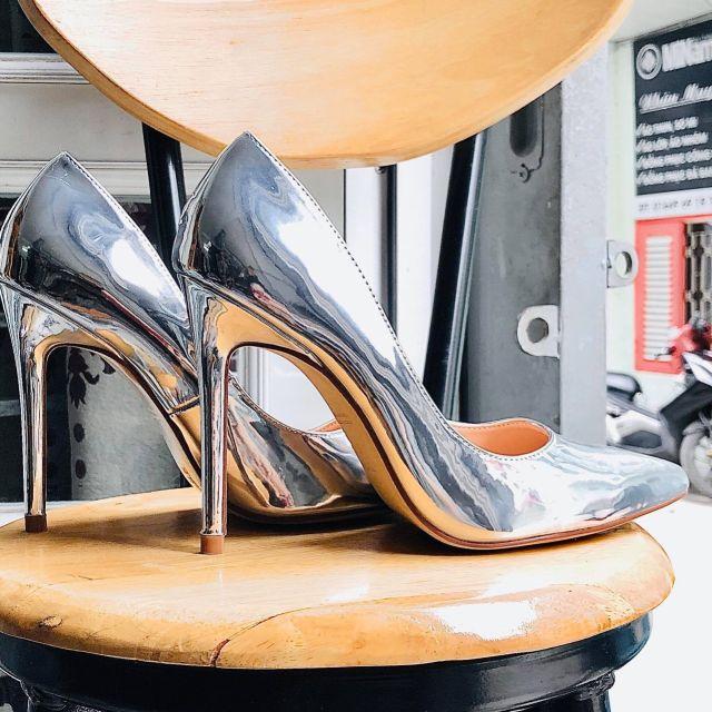 Giày cao gót bạc trơn nhọn 11f kèm ảnh thật