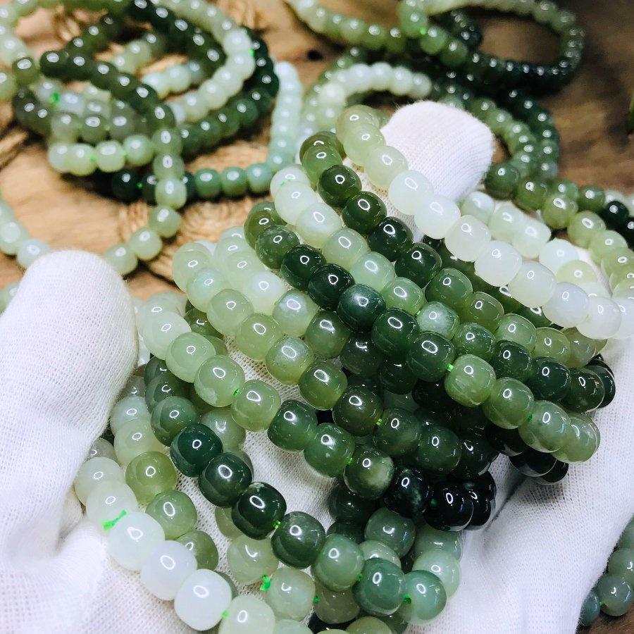 Vòng tay Ngọc hòa điền bánh xe