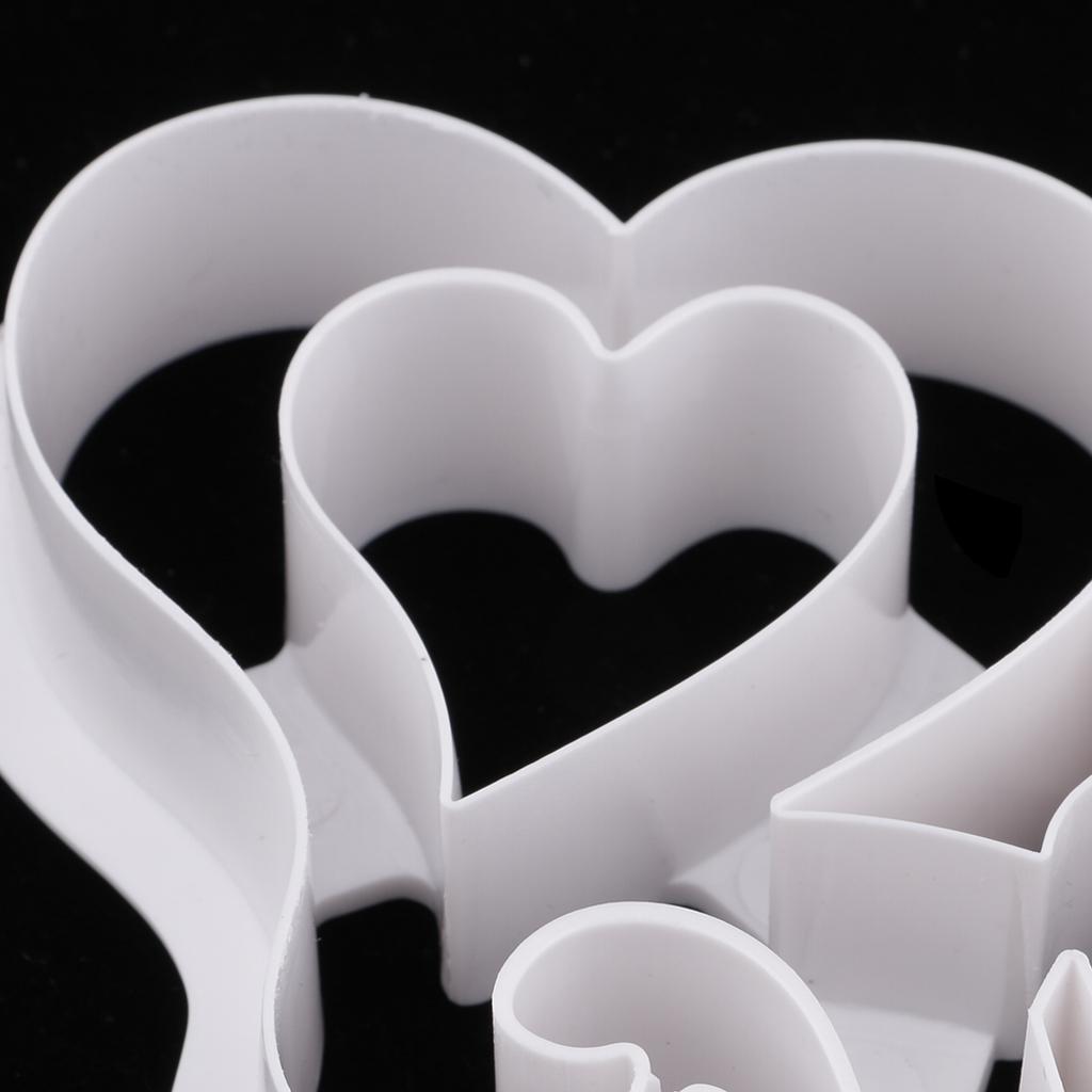 2Pcs LOVE Fondant Biscuit Mold Tool Cake Baking Vegetable Fruit Shapes